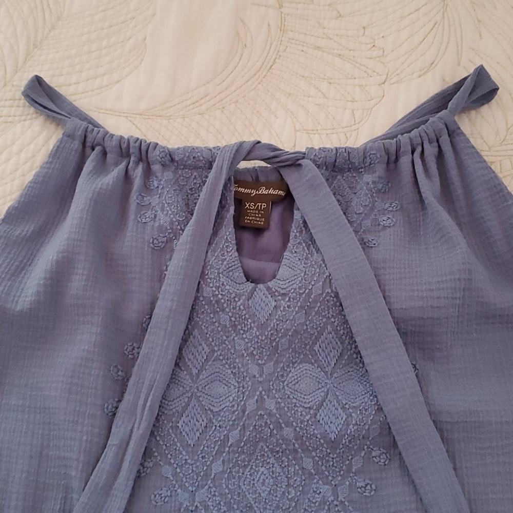 ***EUC Tommy Bahama Top